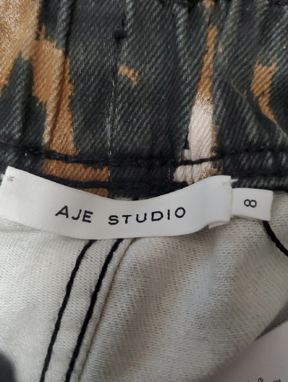 AJE STUDIO Airlie Animal Print Pants - Picture 6 of 10